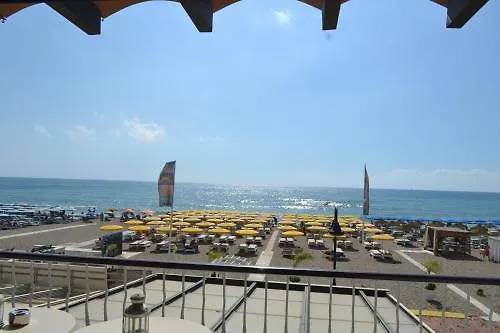 Apartamento Hof Van Holland Carihuela Torremolinos Espanha